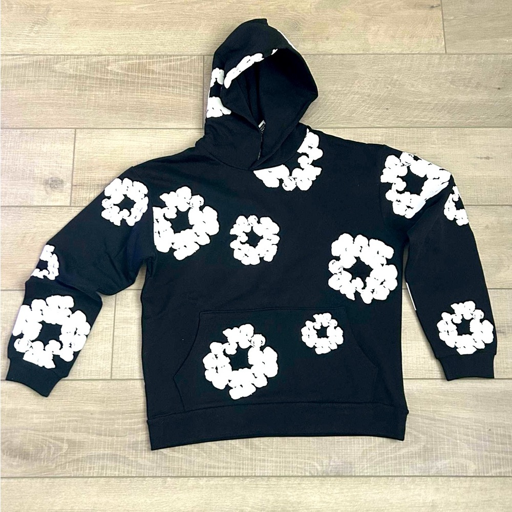 Denim tears hoodie
Comes nicely packaged